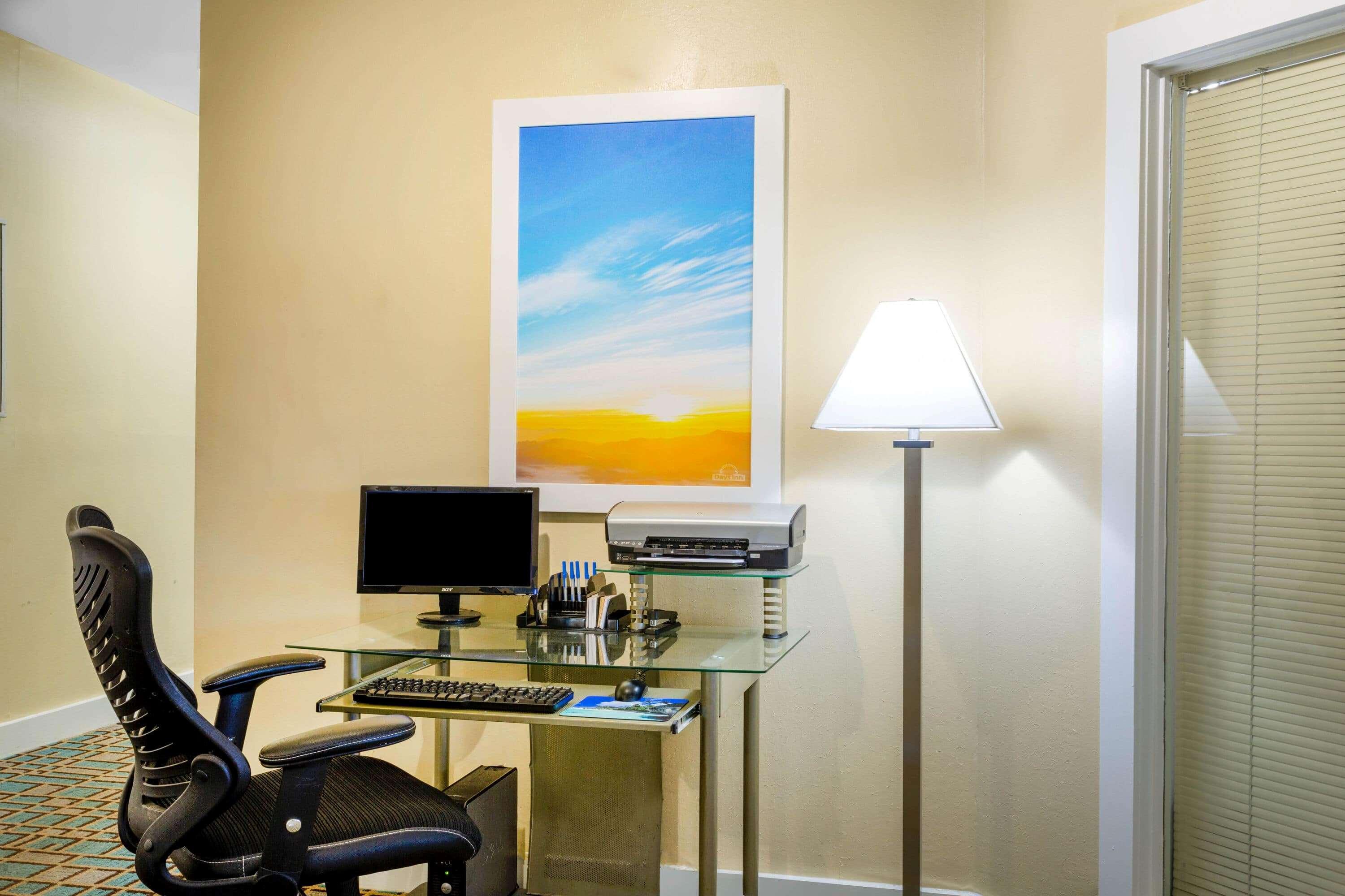 Days Inn By Wyndham Wilmington / University Extérieur photo