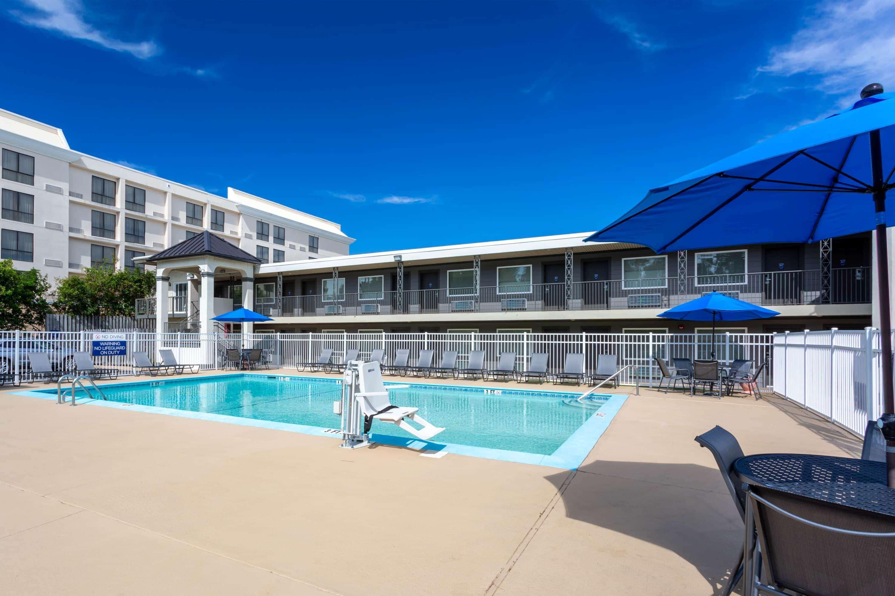 Days Inn By Wyndham Wilmington / University Extérieur photo