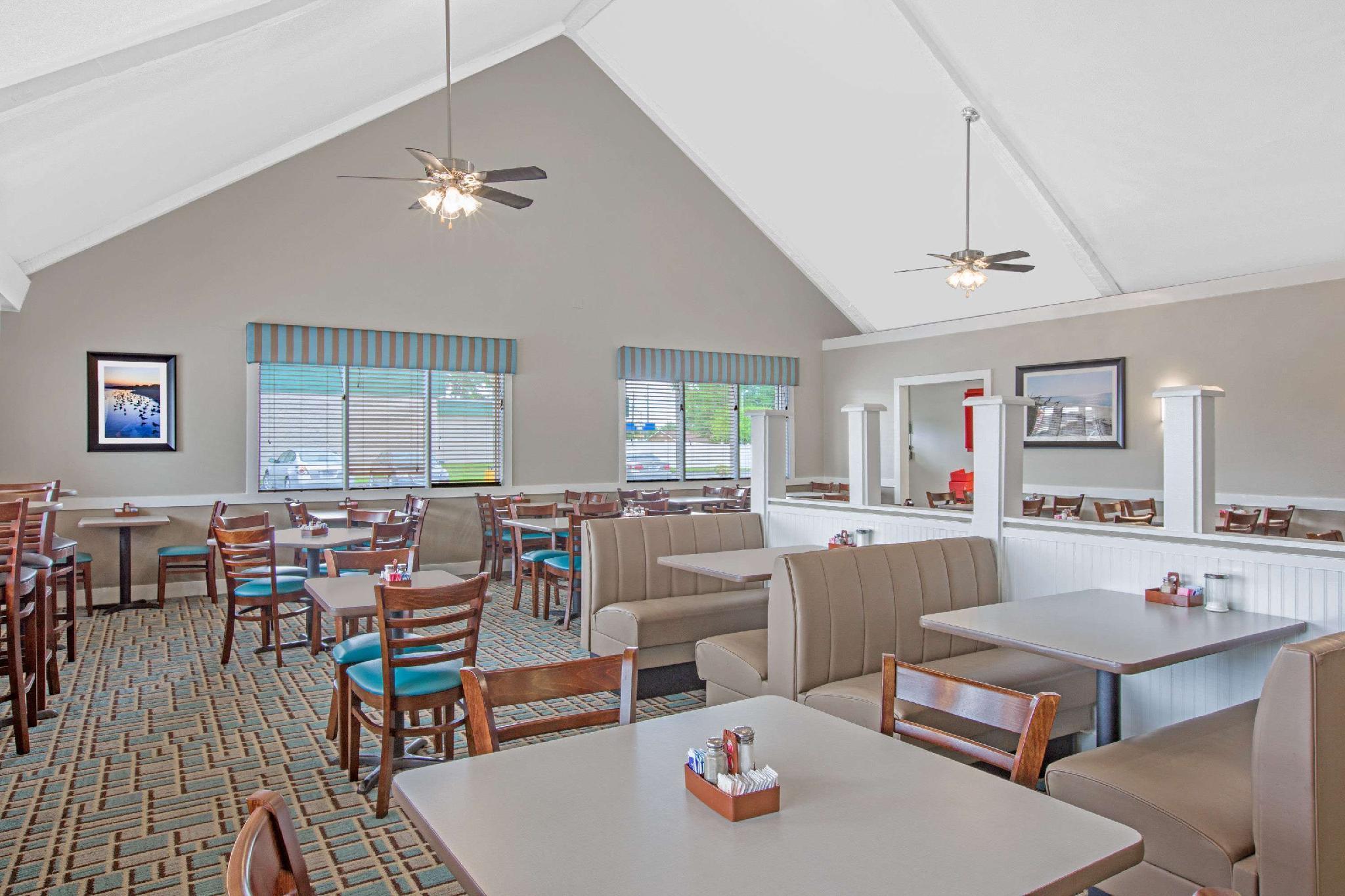 Days Inn By Wyndham Wilmington / University Extérieur photo