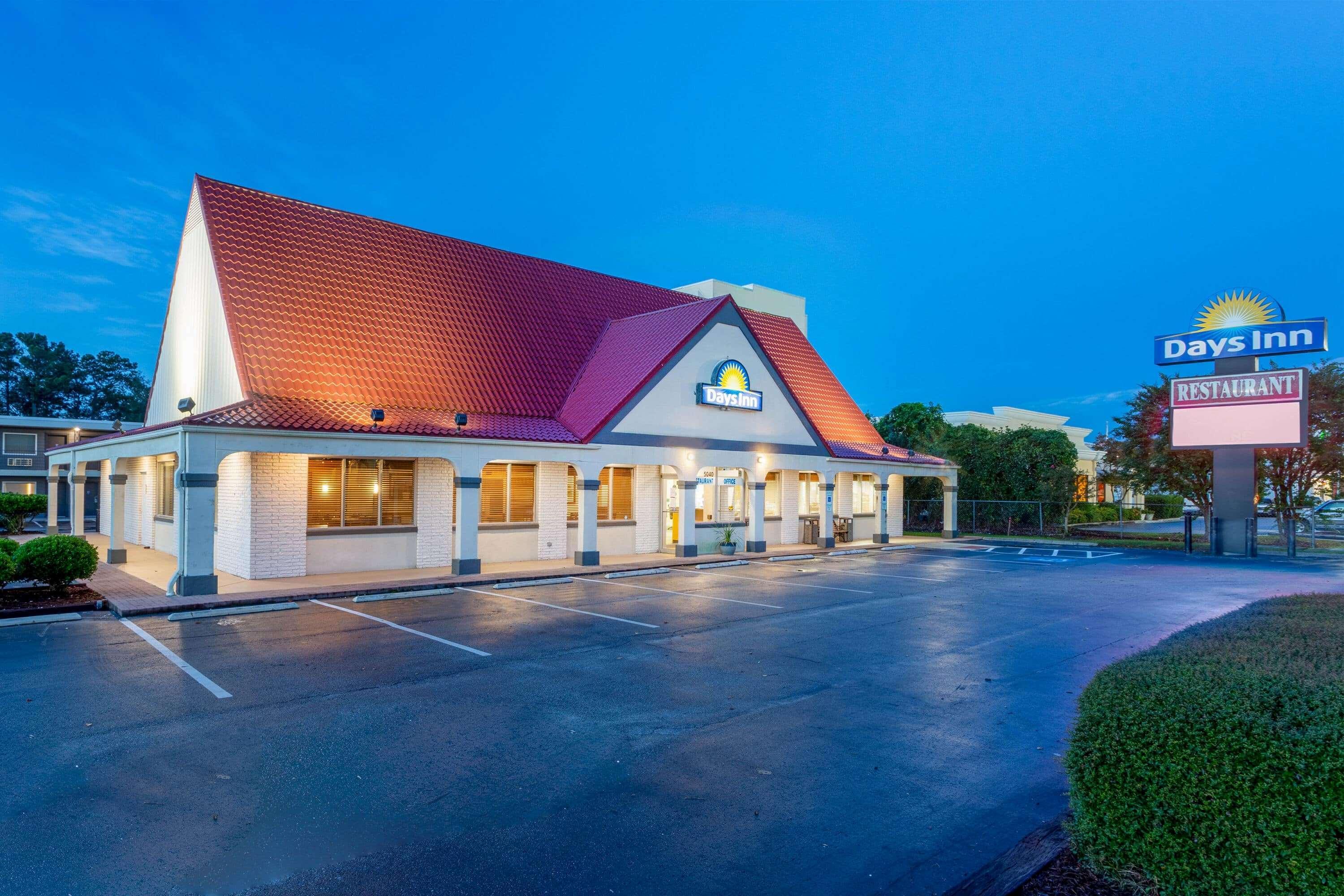 Days Inn By Wyndham Wilmington / University Extérieur photo