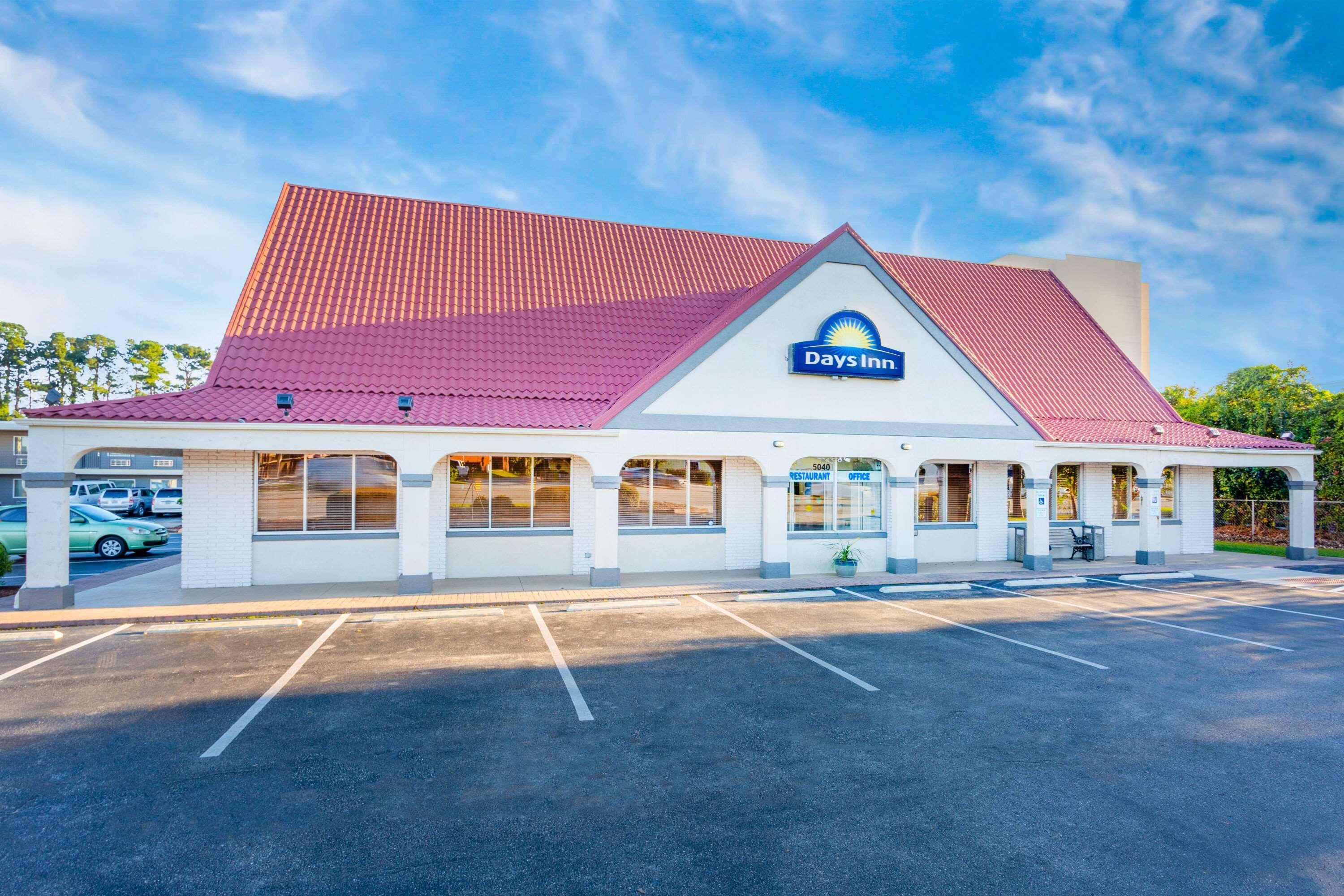 Days Inn By Wyndham Wilmington / University Extérieur photo